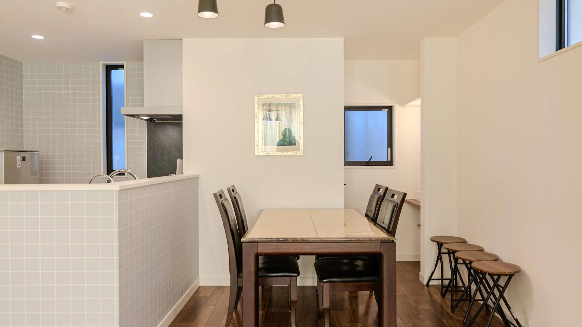 Shinjuku Modern Grey Haven Villa Tokyo